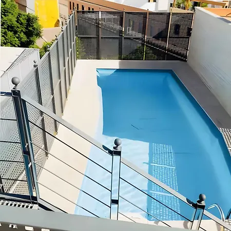 Centro Con Piscina Apartmán